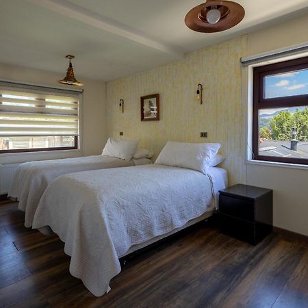 Abriga Bed&Breakfast Coyhaique Exterior foto